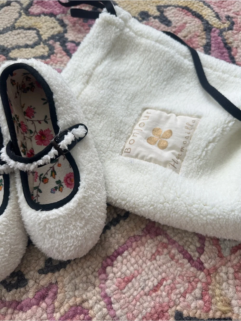 Bonjour Diary Shoes (Ecru Fur) Mary Jane ShoesSize 27 US 10 toddler